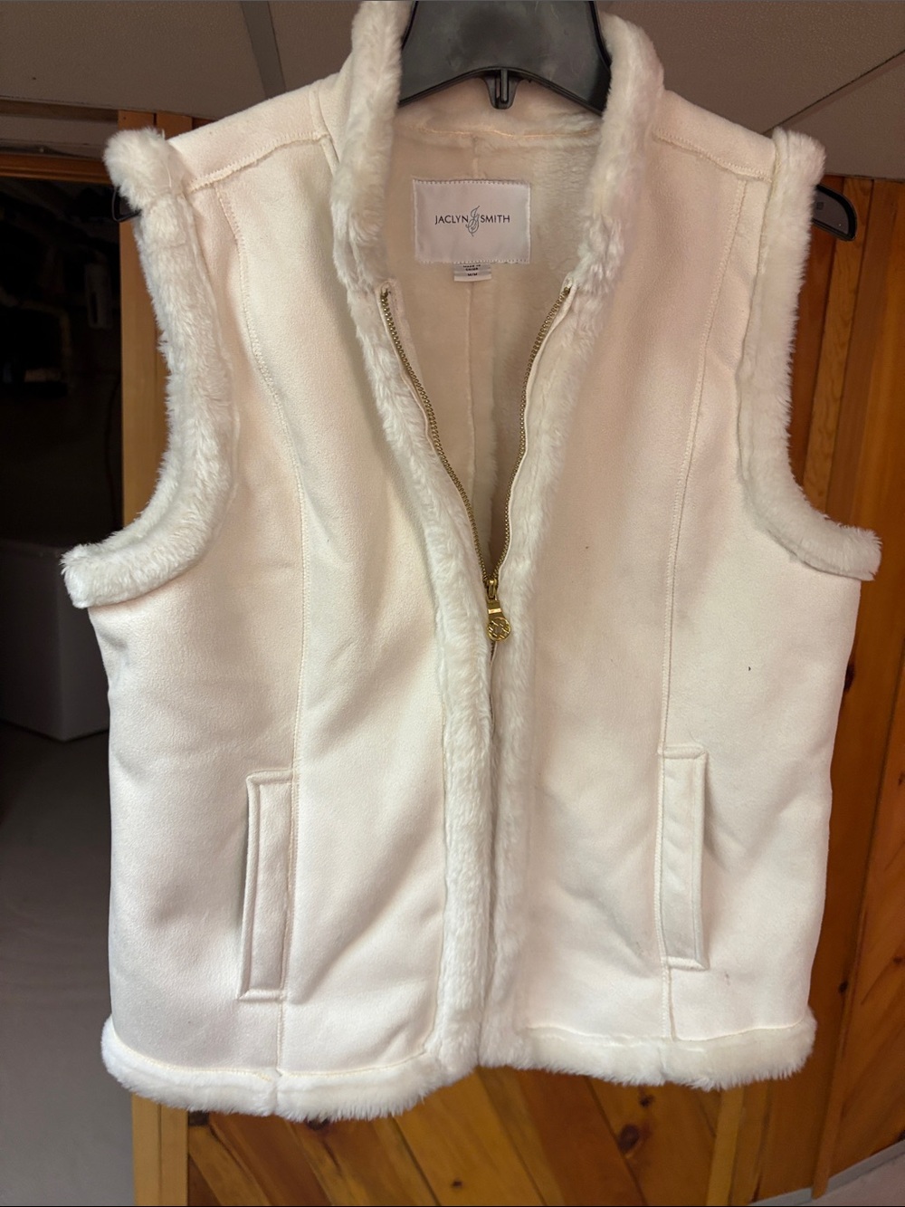Jaclyn Smith Off-White Faux Fur Trim Zip Vest